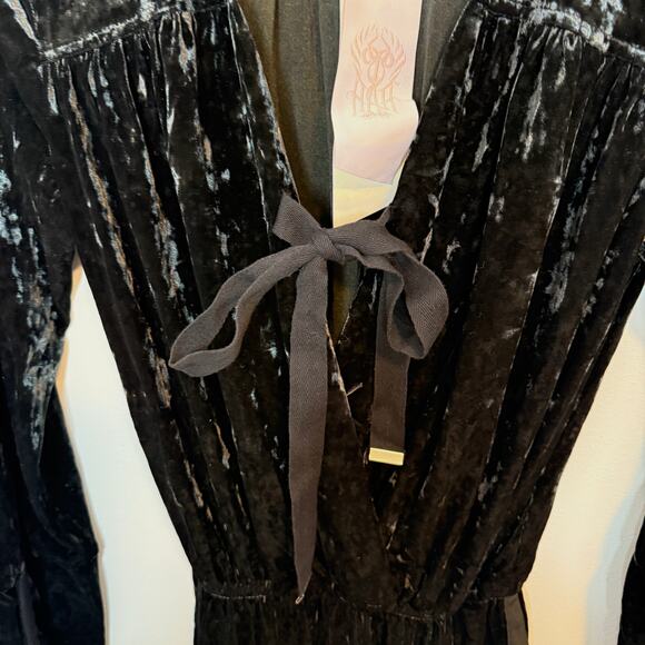 Free People We Are HAH Jump On It Velvet Jumpsuit In Black Size XS New - Picture 5 of 14